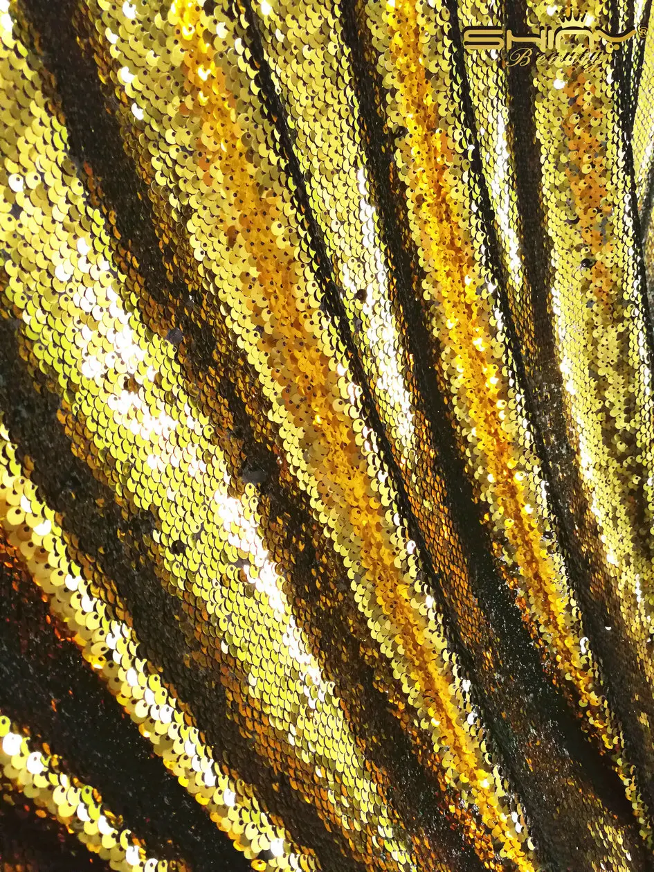 sequin backdrop mermaid11