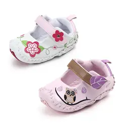 Детская обувь для девочек ясельного возраста первые ходоки для новорожденных Осень Мягкая подошва Нескользящая цветочный PU обувь