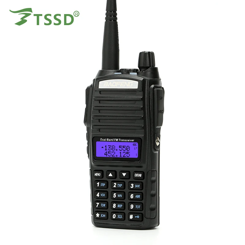 2 шт. BaoFeng UV-82 Dual-Band 136-174/400-520 мГц FM ветчиной двусторонней RadioTransceiver с батарея, антенны и Зарядное устройство