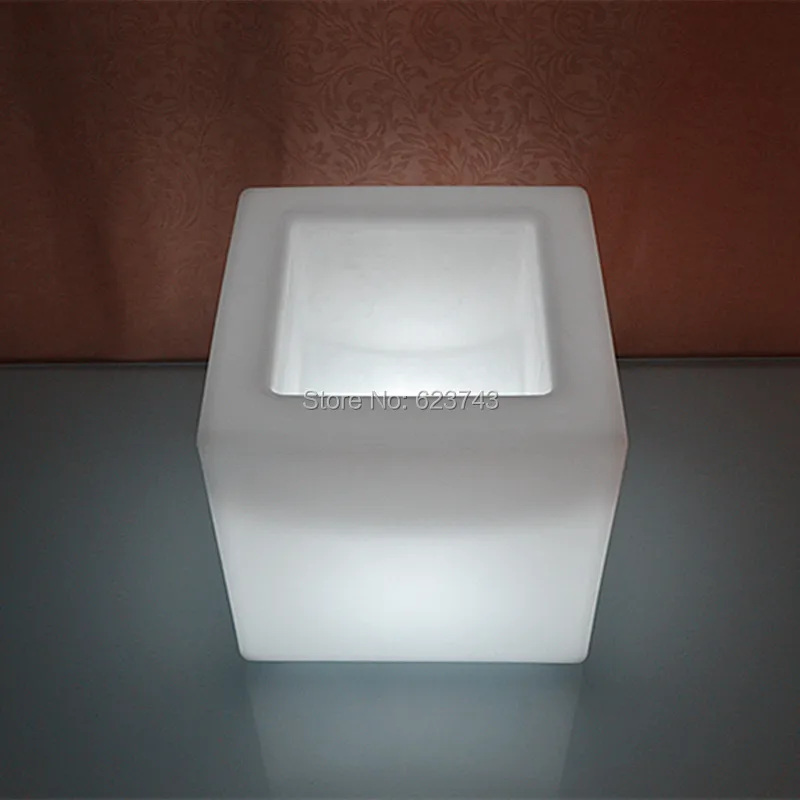 PE CUBE WINE BUCKET 1