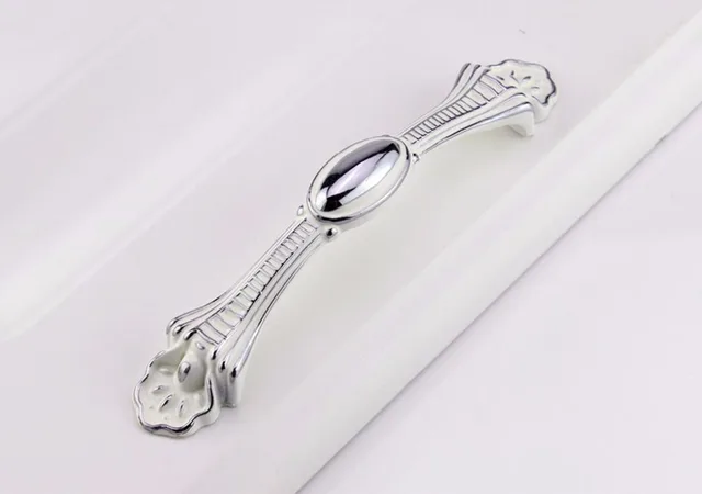 Chic Lvory Bianco Argento Maniglia Della Porta Armadio Tira Dresser ... Chic Lvory Bianco Argento Maniglia Della Porta Armadio Tira Dresser ...