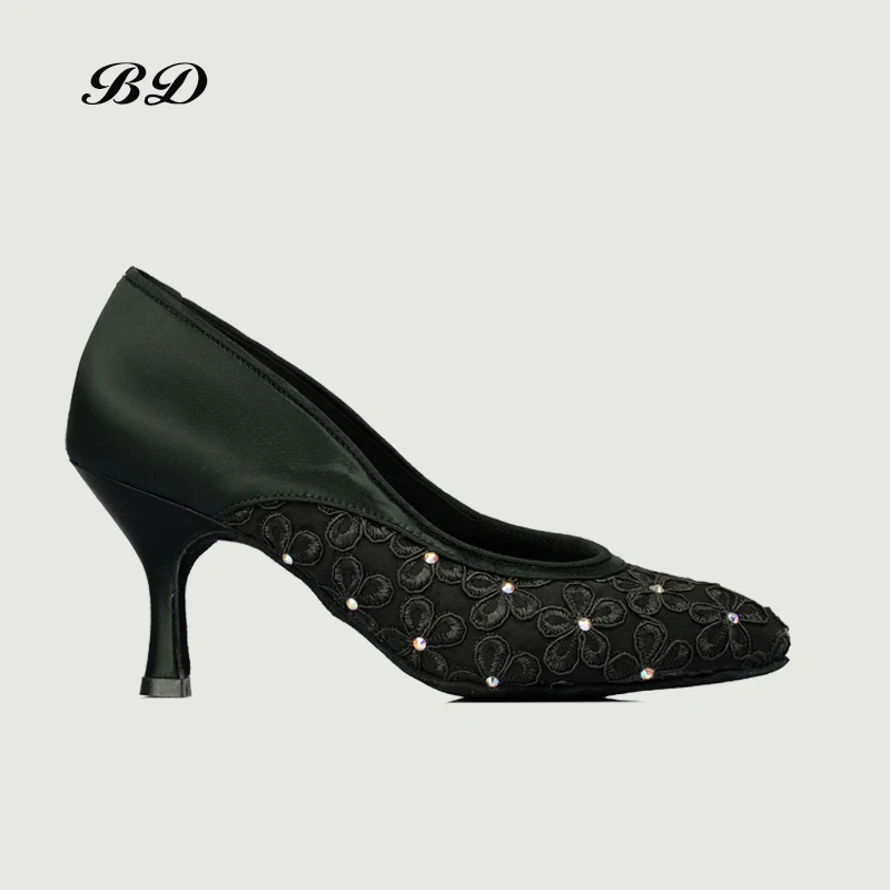 DANCE SHOES