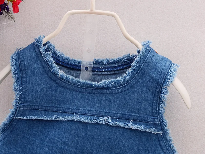 3050088374_1405619416