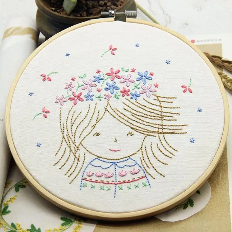 

5pcs Bamboo Embroidery Hoops with 50 Colors Skeins Embroidery Thread Set Threads Scissors Needles Sewing Accessories