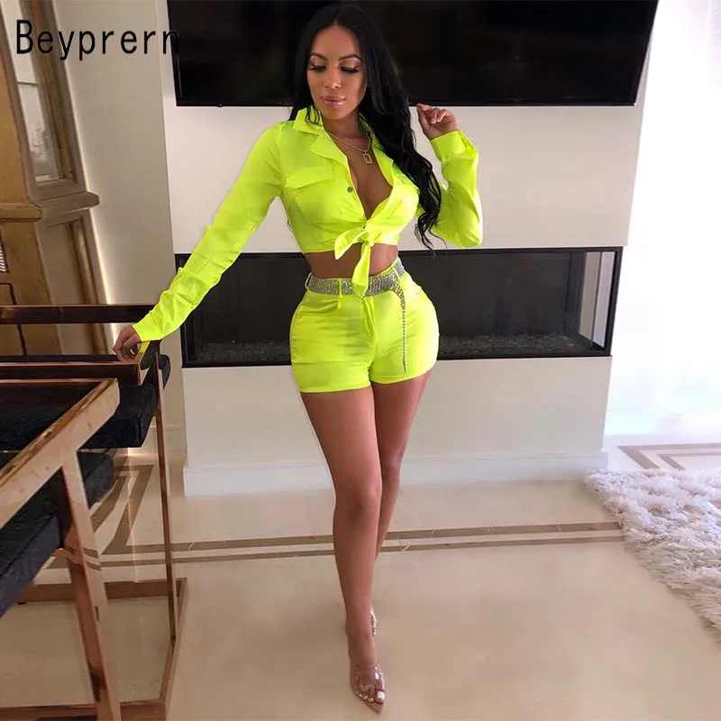 

Beyprern Chic Neon Green Long Sleeve Button Details Shorts Matching Set Women Sexy Turn-Down Collars Shorts Set Festival Outfits