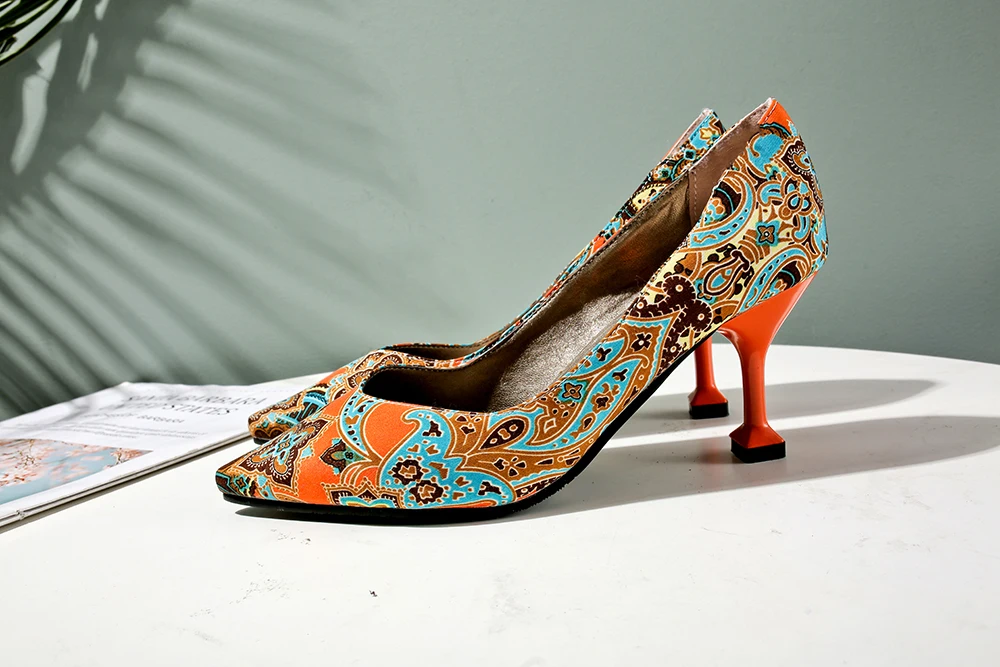 Туфли-лодочки женская обувь с цветочным узором без шнуровки с закрытым носком свадебные туфли-лодочки с острым носком на высоком каблуке, chaussures femme размера плюс 32-48