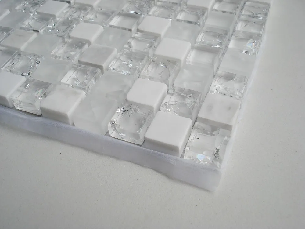 Белый камень смешанный лед треск прозрачное стекло мозаика для ванной комнаты плитка kithcen щиток белый смешанный прозрачный стеклянный камень мозаика