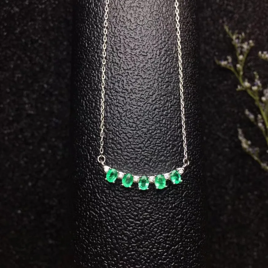 Classic natural emerald necklace, royal style, world famous gem, good