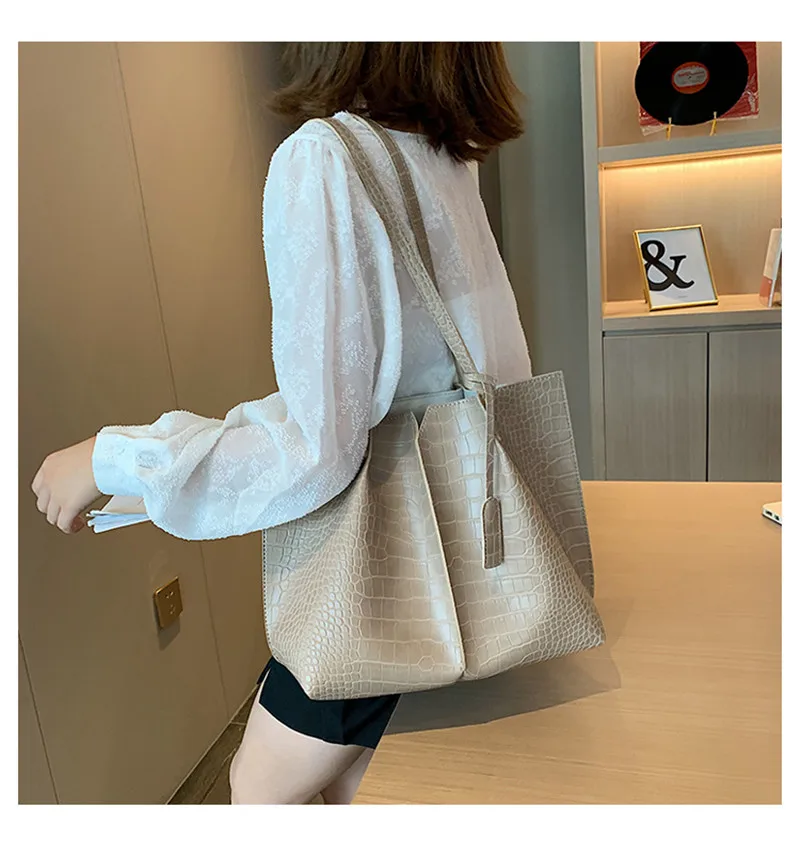 2 Piece Large Women Shoulder Bag Set Ruched Crocodile Alligator Composite Bag Big Capacity Female Handbag Shopping Traveling Bag