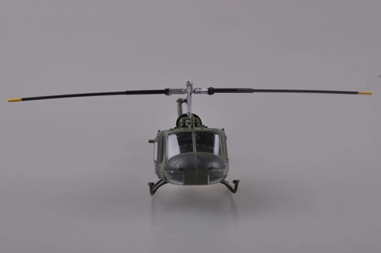 Труба 1: 72 армии США UH-1B Huey вертолет 36909 Готовая модель продукта