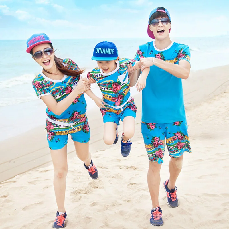 Летний стиль семьи комплект одежды хлопок цветочный печать с коротким рукавом рубашки пляж мода стиль семья спорт устанавливает Большой размер