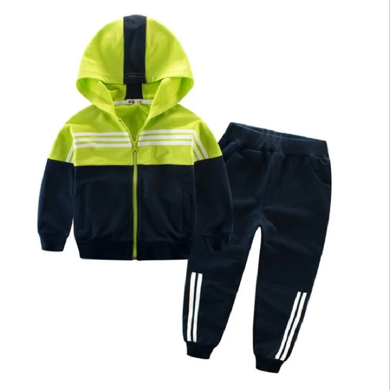 conjunto deportivo infantil