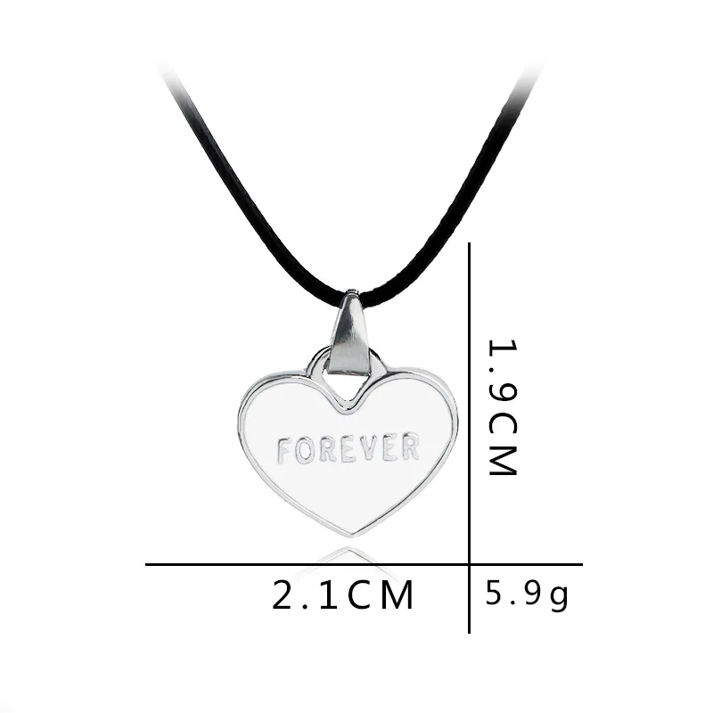 “I Love You Forever” Black And White Drop Oil Love 1 Set Necklace Couple Pendant Creative Necklace Wholesale Hot