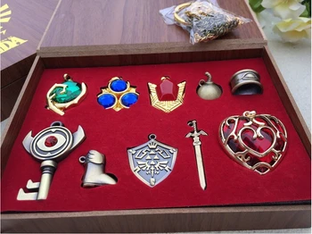 

10pcs Game The Legend of Zelda Logo Necklace keychain Pendant Cosplay Prop Collection Box For Kids Children Adult New Year Gift