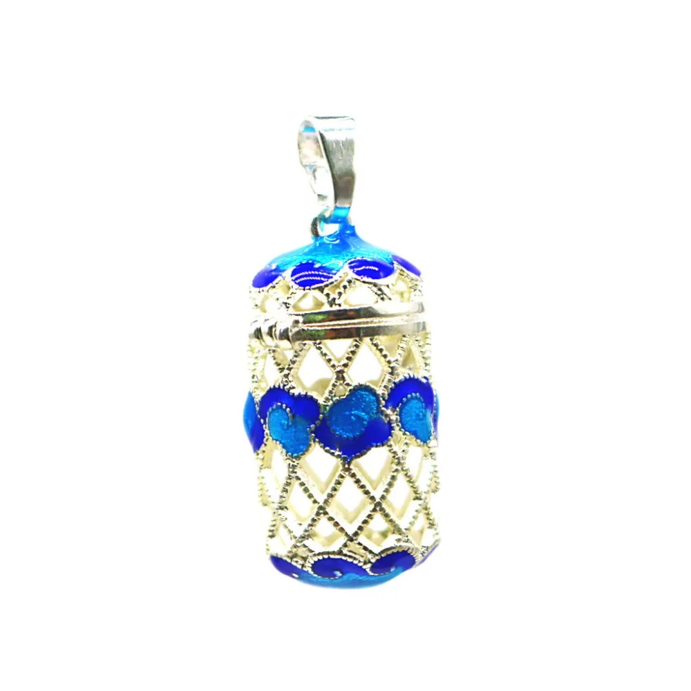 

Copper plating can open hollow necklace pendant small pendants DS010206