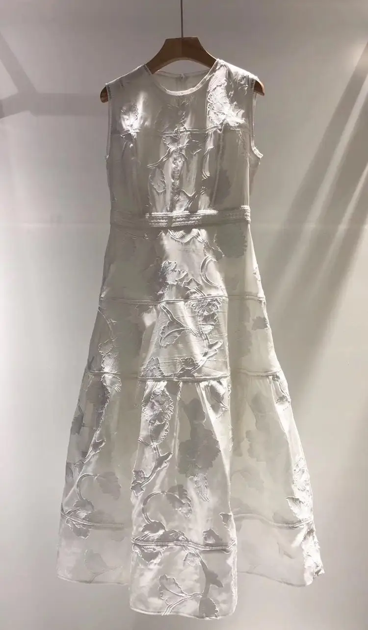 

2019 new ladies fashion sleeveless round neck openwork printed silk dress 0712