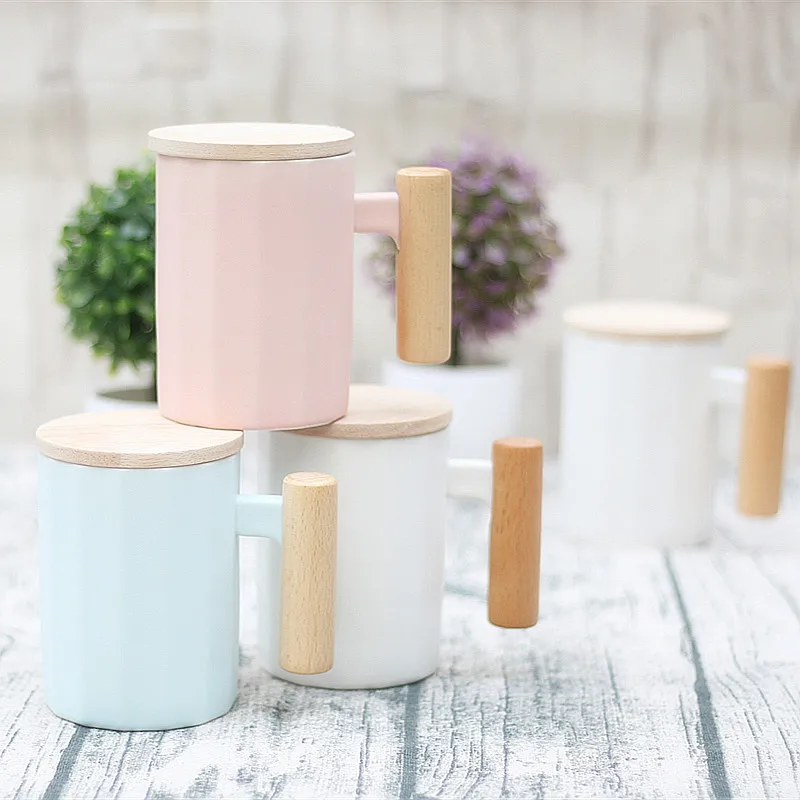 

Ceramic Wooden Handle Mugs with Wood Lid Water Milk Cup Coffee Mugs with Gift Box Package