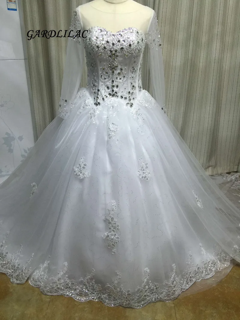 

New White Plus Size Wedding Dresses 2017 Long Sleeve Ball Gown Tulle Lace Appliques Bridal Gown with Crystal Vestido de noiva