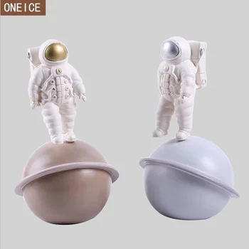 

Creative Astronaut decoration model Resin crafts home decoration astronaut mobile phone bracket miniature model free delivery