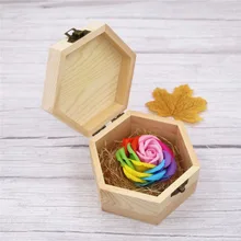 Мягкая поверхность ручной работы резьба по дереву коробка Милое мыло цветы c розами, подарок шестиугольная коробка для дня рождения подарок девушки