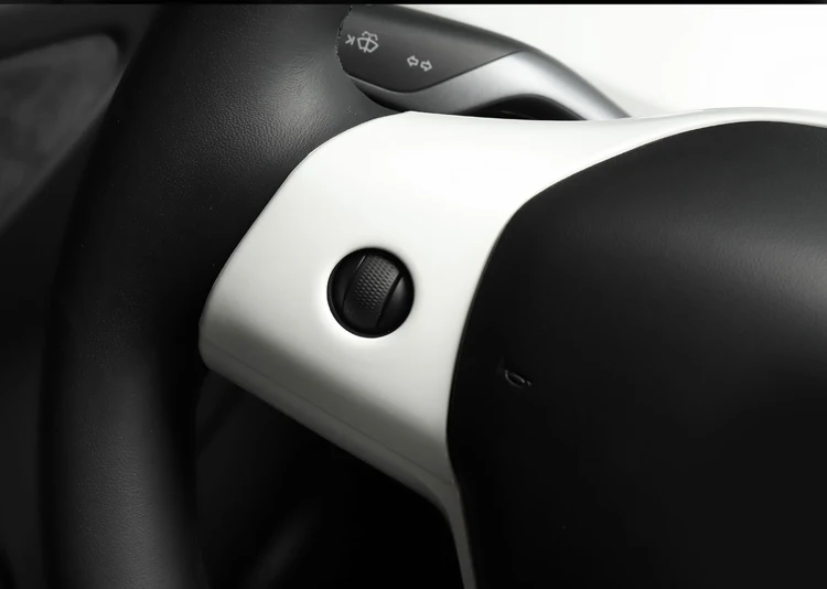 Decorativo do Volante do Carro para Tesla Luckeasy Remendo Modelo Volante Acessórios Quadro Decorativo Vermelho - Branco 3 Abs 21 Cheap Volantes e cubos de direção