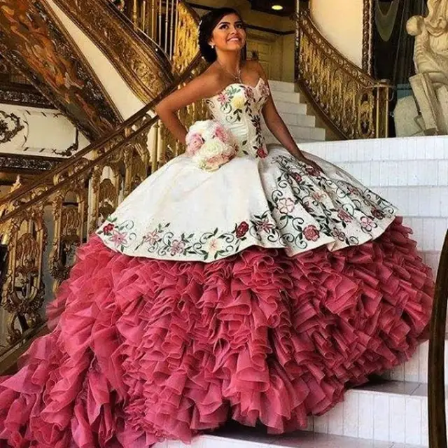 Hot Sale 2017 White Red Embroidery Quinceanera Dress Ball Gown With Ruffles Organza Layer Sweet 16
