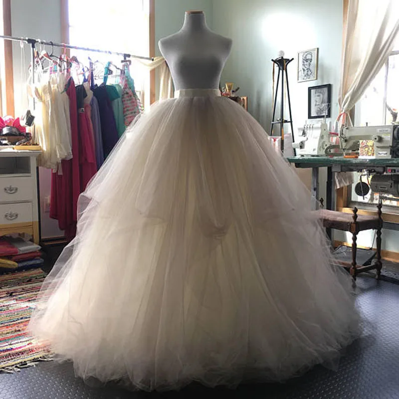 

Amazing Puffy Long Tulle Skirts Women Floor Length Ball Gown Female Tutu Skirt For Bridal Photo Shoots Engagement Photos Saia