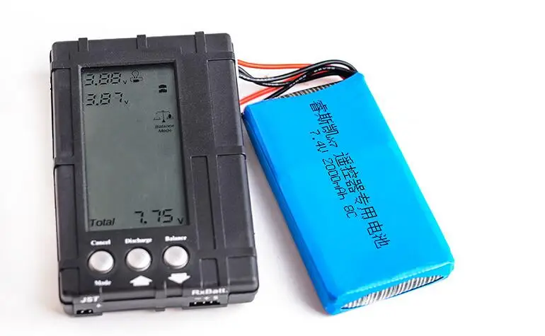 1 шт. Lipo батарея 2S 7,4 V 2000MAH 8C Lipo батарея для FrSky taranis Q X7 2,4G ACCST 16CH телеметрический радиопередатчик