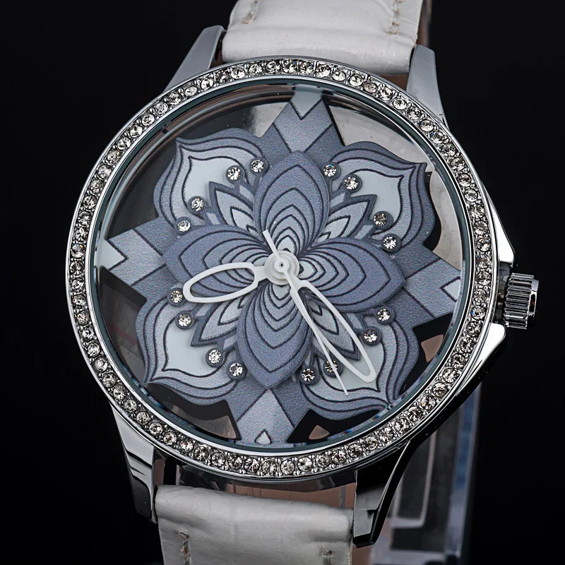 Женские винтажные часы Kaleidoscope романтичные наручные с цветными кристаллами