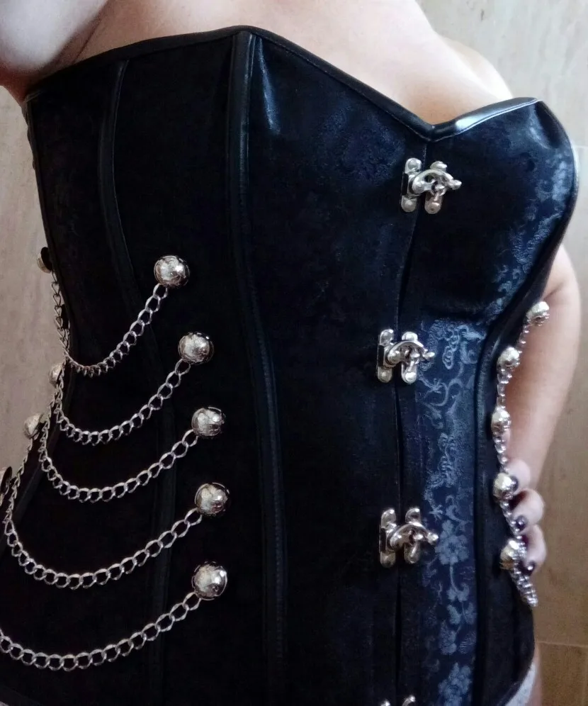 leather_corset