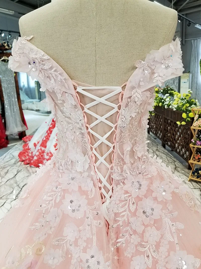 Розовые платья Quinceanera Цветы Кружева Аппликации бальное платье с блестками с открытыми плечами с короткими рукавами день рождения платья принцессы