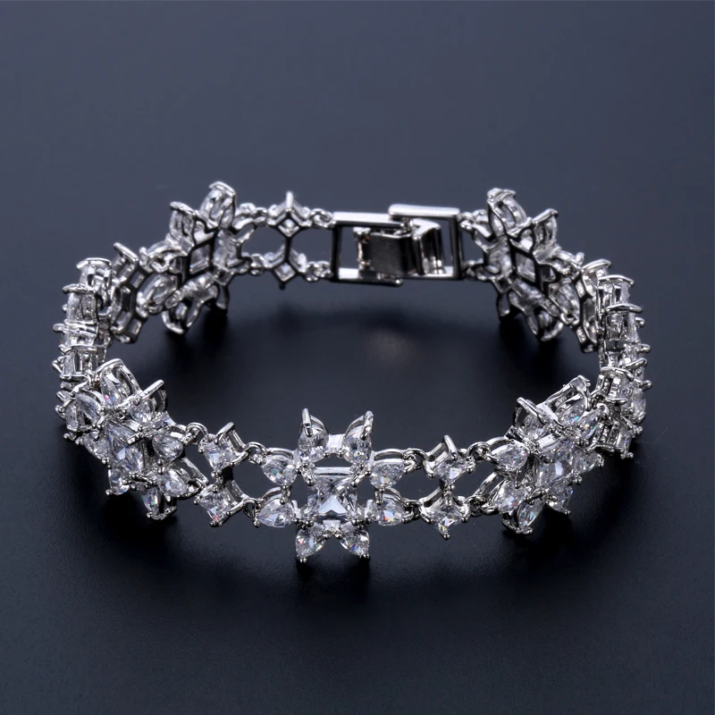 

FYM New Fashion 6 Colors Flower Shape Bracelet Zircon Crystal Bohemia Bracelet Femme Bracelets for Women Wedding Party