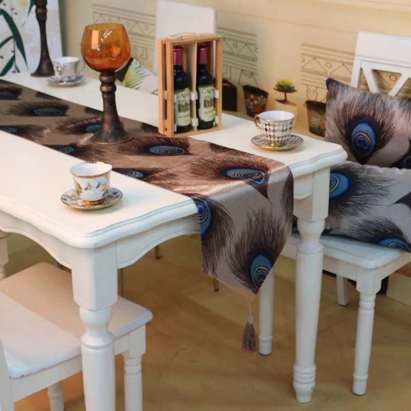 Special stamp bohemian peacock feather plush dining table runners