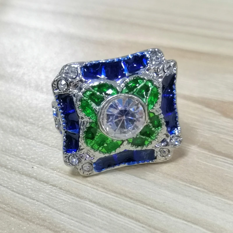 Vintage Stone Rings for Women Wedding Ring Gift Silver Color Rings Green Luxury Jewelry Bague Femme Girl anel zirconia Z3Q583