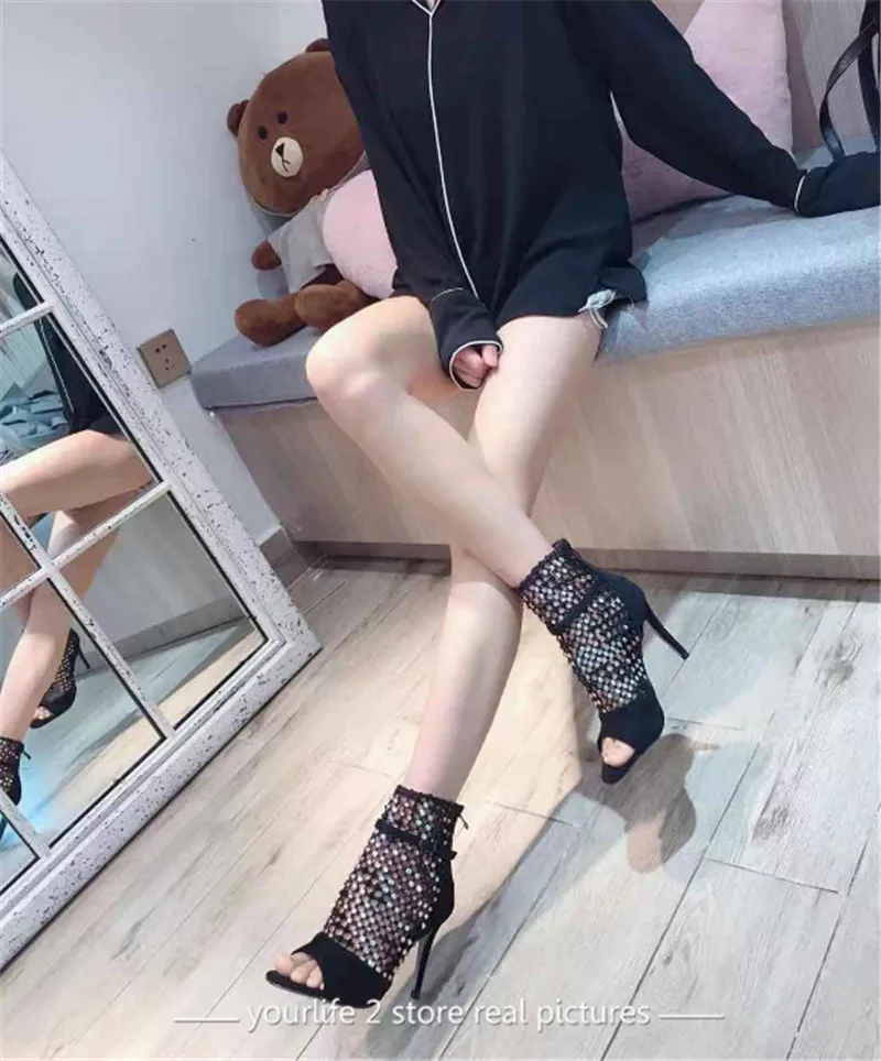  (2)