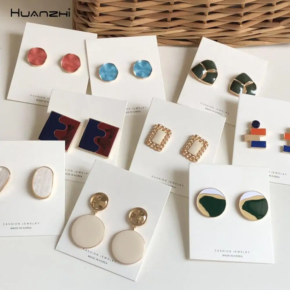 

HUANZHI Enamel Acrylic Metal Contrast Color Geometric Design Personality Trendy Colorful Chic Stud Earrings For Women Jewelry
