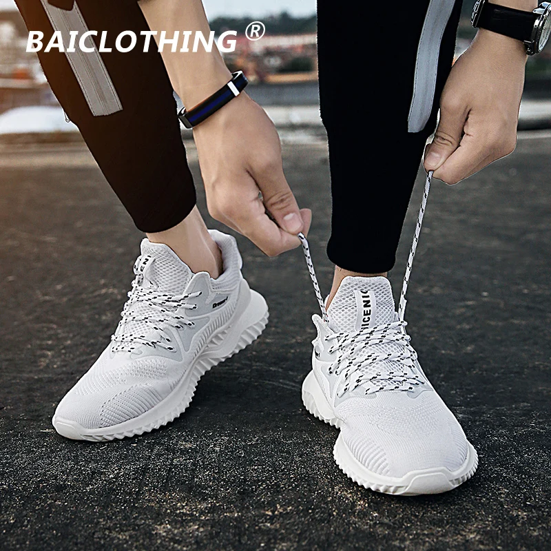 2019 Light Weight Men Casual Shoes Mesh Breathable Weaving Male Flats Shoes White Black Solid Outdoor Walking Sneakers Men