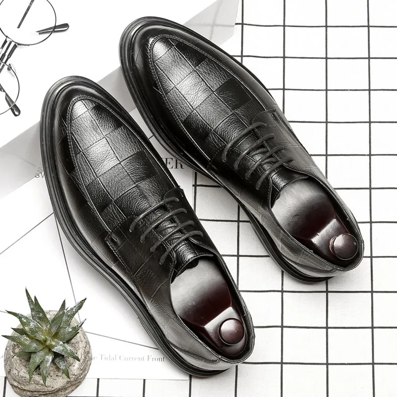 

Pointed Toe Fashion Leisure PU Men's Dress Shoes Lace-Up Low Sewing Fretwork Oxfords Solid Spring Autumm Dress Men Shoes