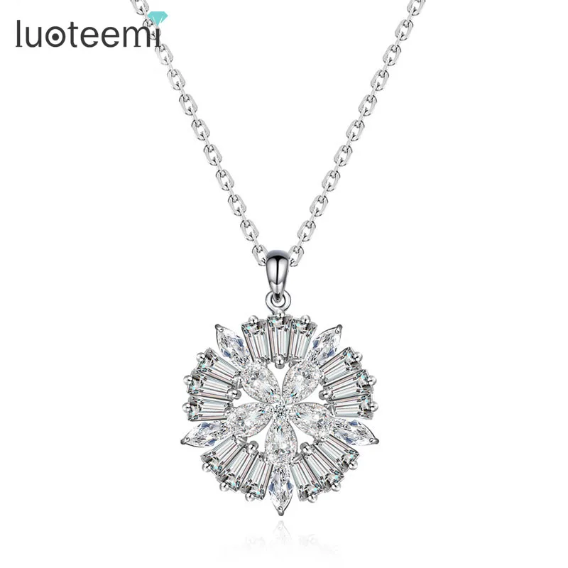 LUOTEEMI New Fashion Elegant Women Jewelry White Gold-Color Center CZ Round Flower Handmade Pendant Female Necklace For Bridal