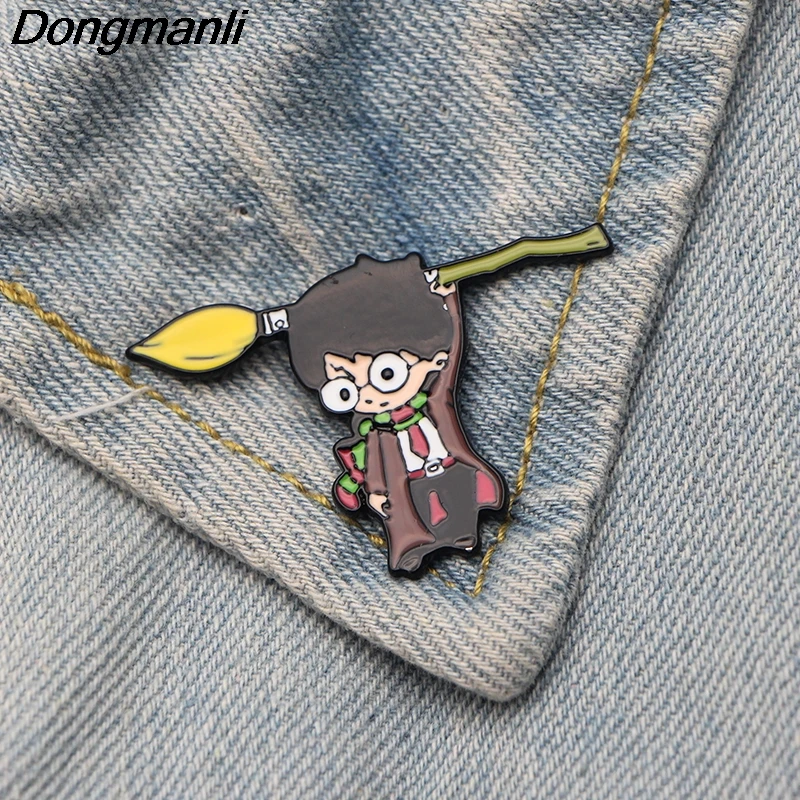

20 pcs/lot Wholesale Pins Wizard Student Brooch Metal Enamel Pin Women Men Fashion Brooches Clothes badge Collar Pins M2881