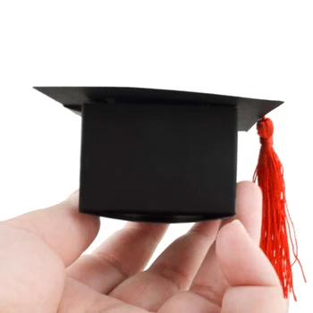 

50pcs Graduation Cap Candy Box Celebration Party Decoration Gift Cases with Tassel Gift Favors Bags Wedding Supplies