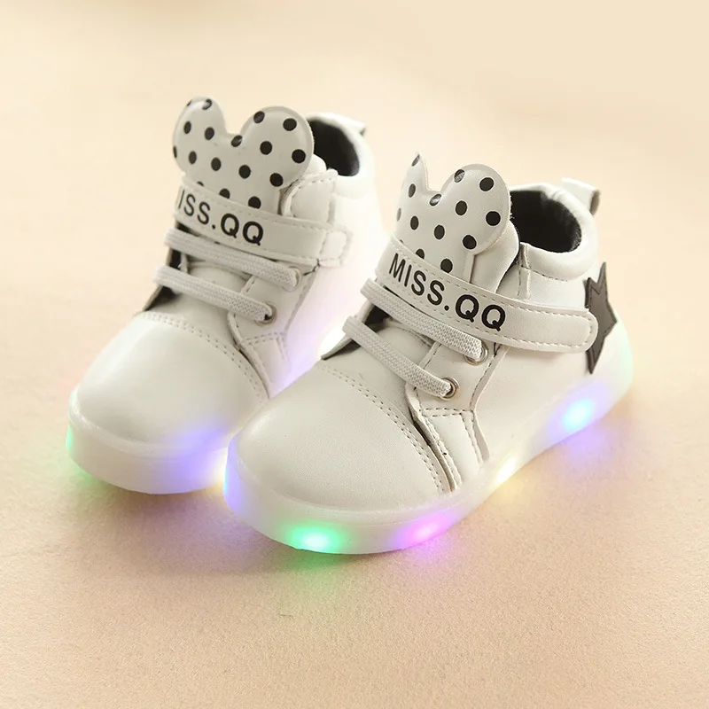 Crianças dos Desenhos Moda Bebê Meninos Meninas Luminosa Sapatos Esportivos Led Lumineus Tênis Animados Não-deslizamento Crianças Casuais Brilhante Estrela 12 Mamãe e Bebê
