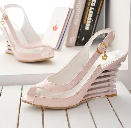 BONJOMARISA/Босоножки на высокой танкетке прозрачная обувь с открытым носком и пряжкой женская летняя обувь новая пикантная Летняя обувь из лакированной искусственной кожи - Цвет: Розовый