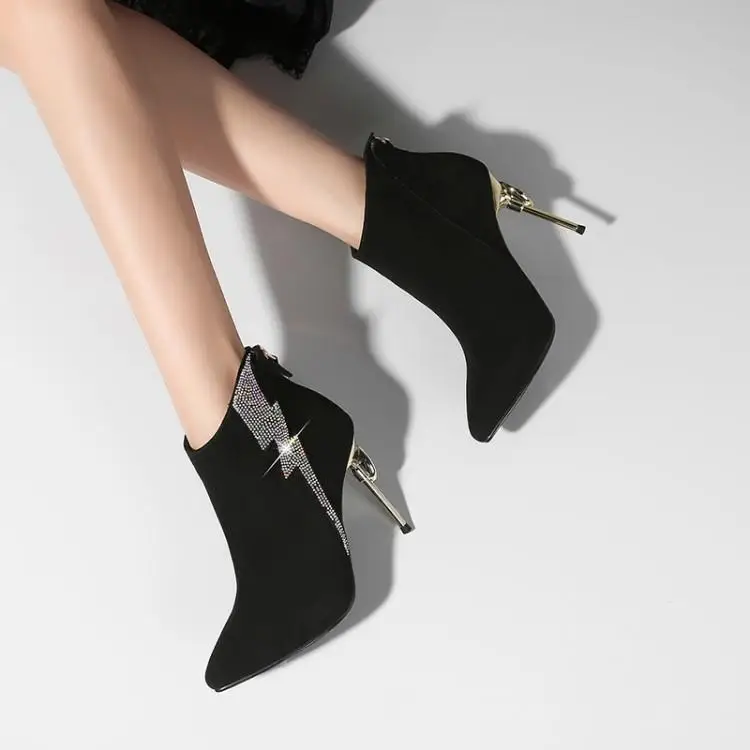 

New Designers Black Suede Winter Boots Women Chic Pointed Toe Bling Crystal Lightning Back Zipper Strange High Heels Shoes Woman