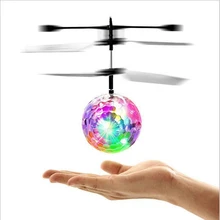 Детские уличные игрушки летающие радиоуправляемые игрушки Электрический шар светодиодный мигающий светильник самолет вертолет Индукционная Игрушка интеллектуальное управление
