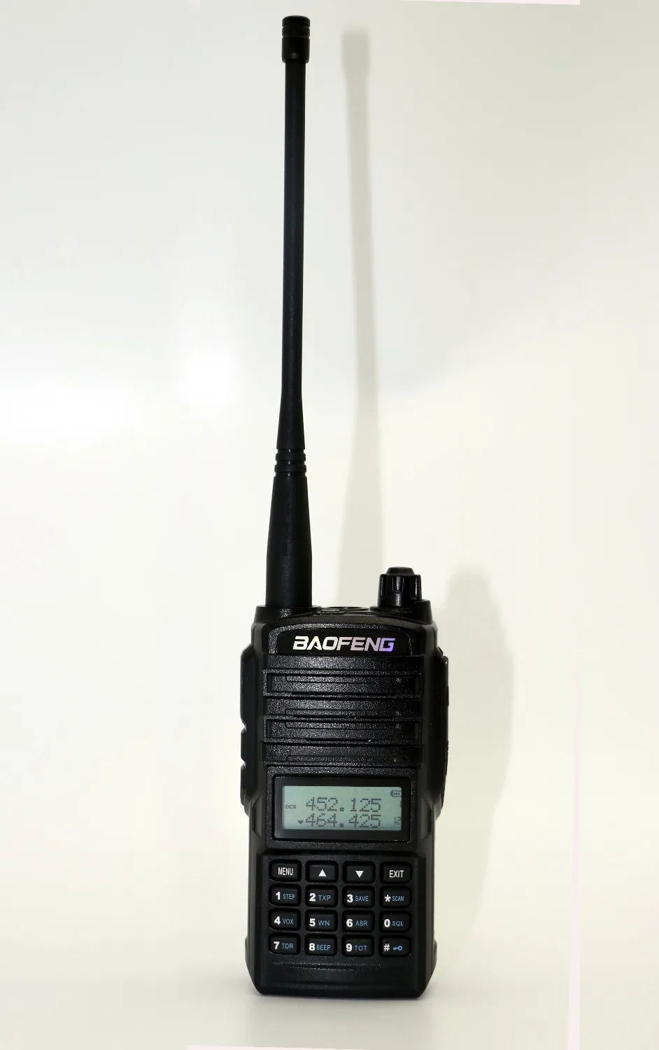 2pcs BaoFeng UV-66 Walkie Talkie CB radio 128CH 5W dual band VHF&UHF 136-174MHZ/400-520MHz Handheld UV66 For Hunting Transceiver 2pcs BaoFeng UV-66 Walkie Talkie CB radio 128CH 5W dual band VHF&UHF 136-174MHZ/400-520MHz Handheld UV66 For Hunting Transceiver