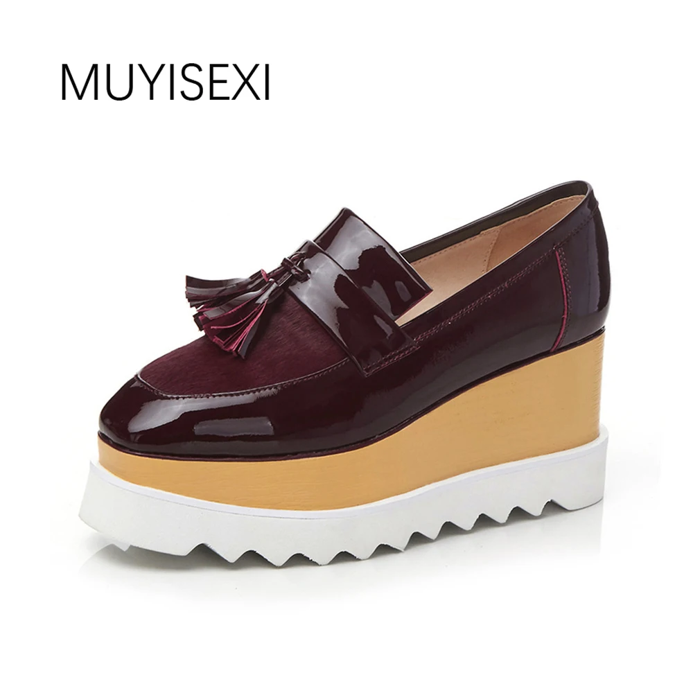 

Women's Platform Shoes Sneakers Patent Leather+Horsehair Flat Platform Square Toe Slip-On with Fringe Red Black BB02 MUYISEXI