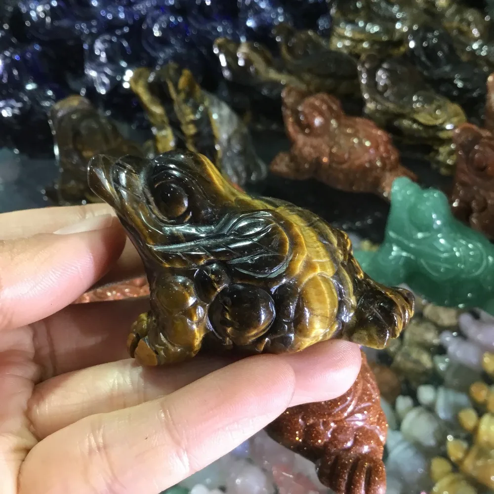2,5 дюймов натуральный камень тигровый глаз Золотая жаба резьба рок кристалл жаба Статуэтка для украшения