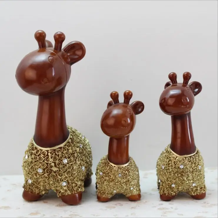 

Gift 3pcs/Set Animal Models Figures Resin Deer Statue Animation Figurine Artificial Mini Sika Deer Fairy Garden Home Decor