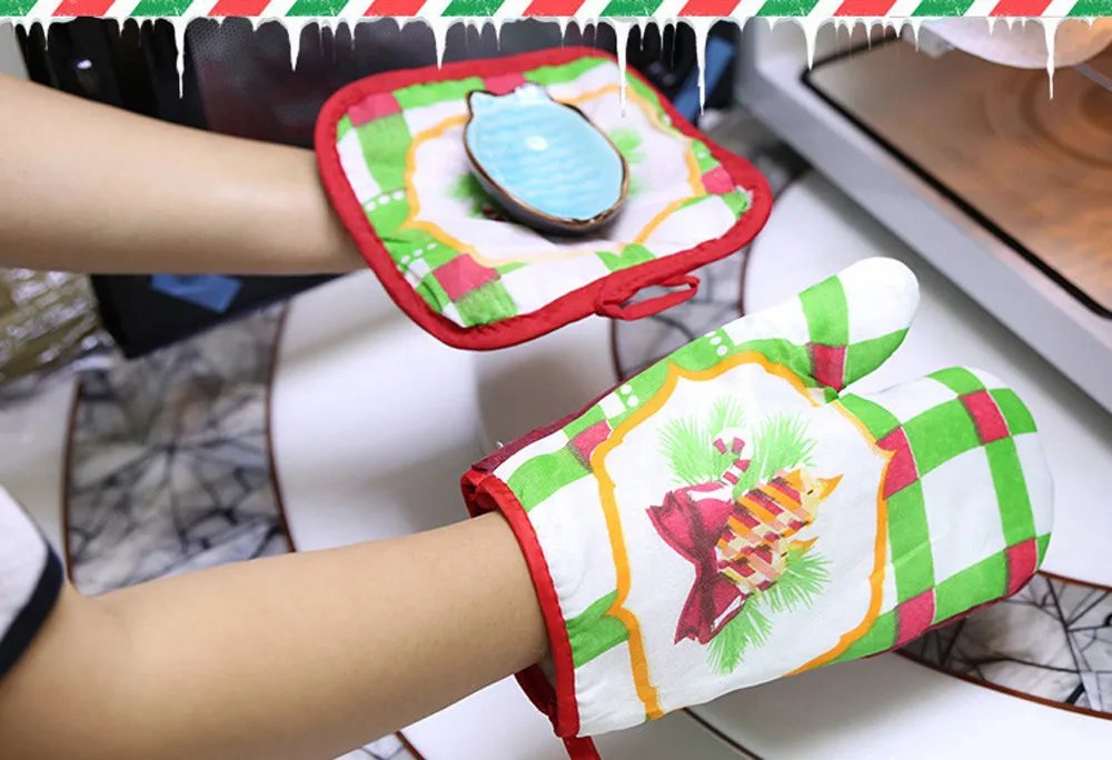 2PCS Set Christmas Microwave Oven Glove Heat Insulated Pad Christmas
